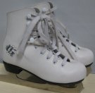 (32) Beg Konståkningsskridskor