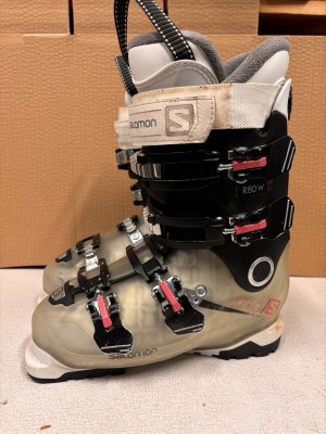 240-245(37,538) Beg Slalompjäxa Salomon Xpro